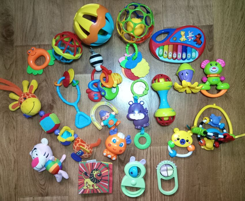 Брязкальця,іграшки