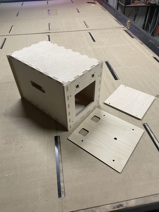 Корпуси eve LifePo4 50 105 230 280ah