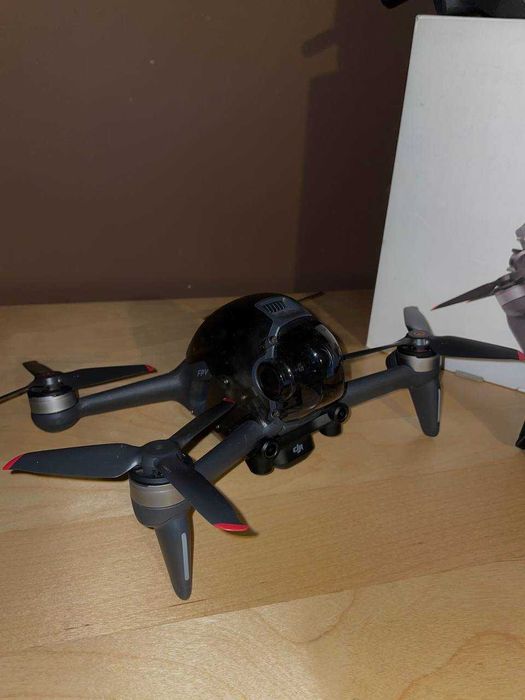 DJI FPV Fly More Combo