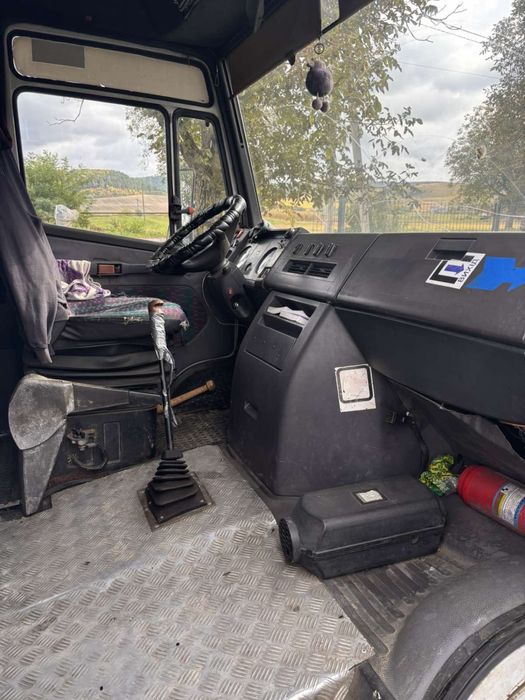 Mercedes-Benz T2 1995 609D