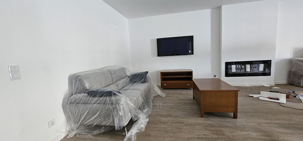 Móvel de Tv madeira maciça