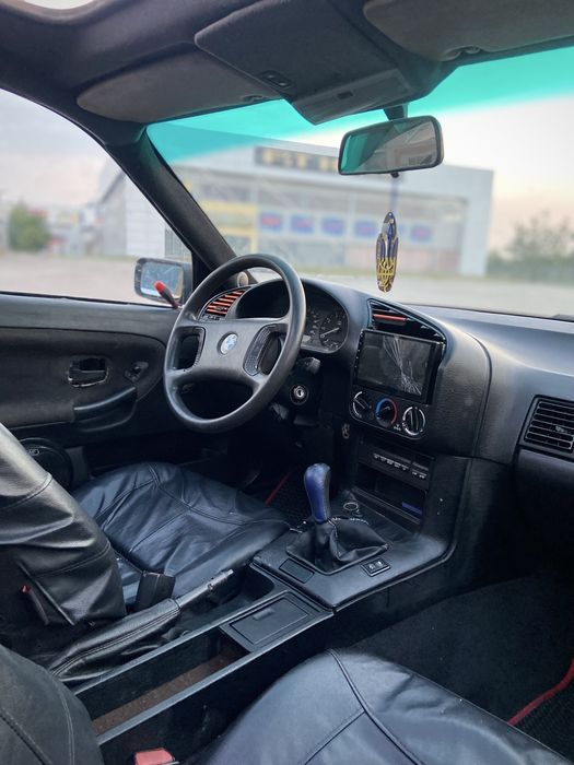 Bmw e36 1.8 бензин