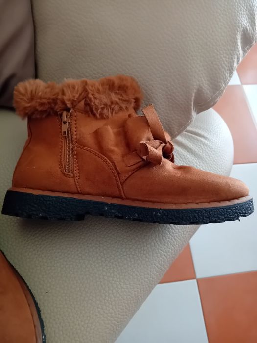 Botas de Senhora muito bonitas novas