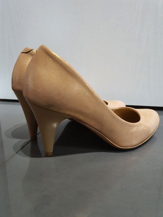 Lewski polskie czółenka szpilki r.37 złote