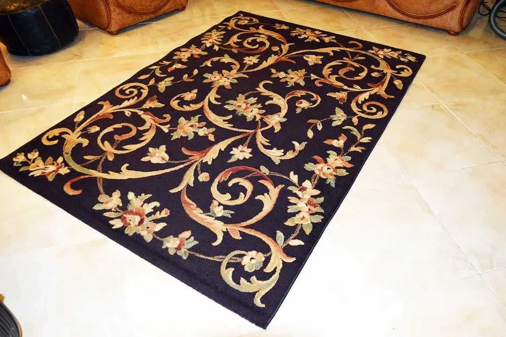 Tapete com padrões Florais 135x195