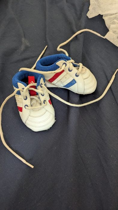 Vendo sapatinhos de bebe