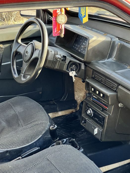 ВАЗ 2109 1.3 Бензин 1995 год Не гнилая По т.п