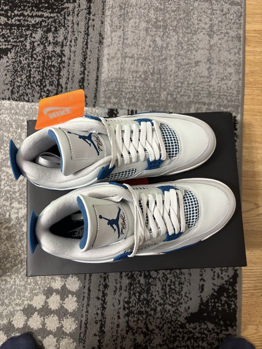 Jordan 4 Military Blue