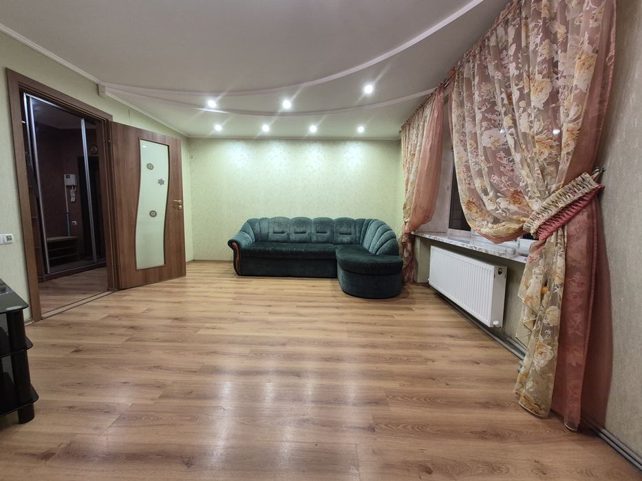 Допомога в купівлі та продажу будинків,квартири та земельної ділянки.