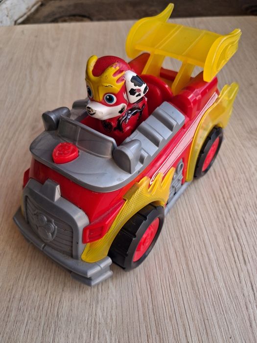 Samochodzik z figurką Psi patrol