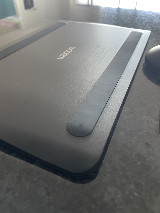 WACOM Intuos Pro S | Mesa digitalizadora (praticamente novo)