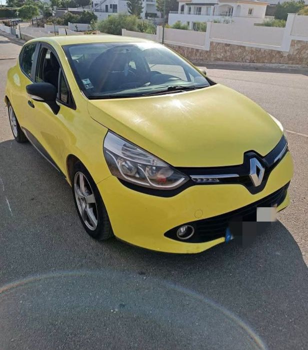 Renault Clio 1.5 DCI 2014 (Financiavel)
