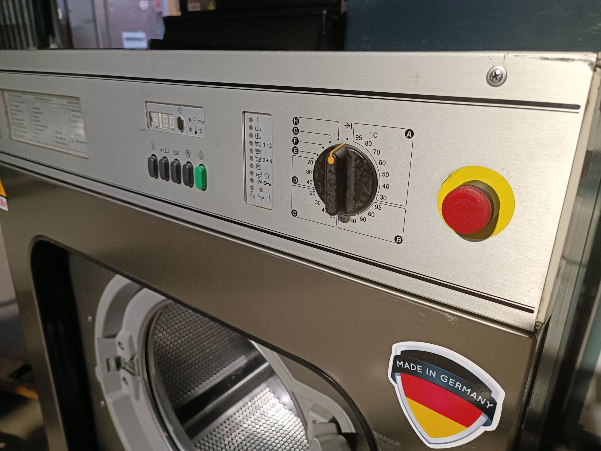 Профессиональная стиральная машина 10 кг Miele WS5100: 55 000 грн ...