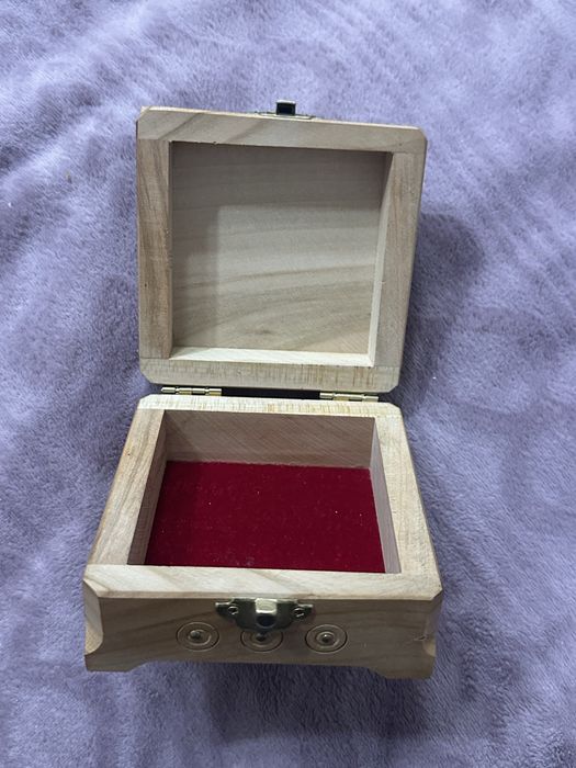 Шкатулка доя прикрас