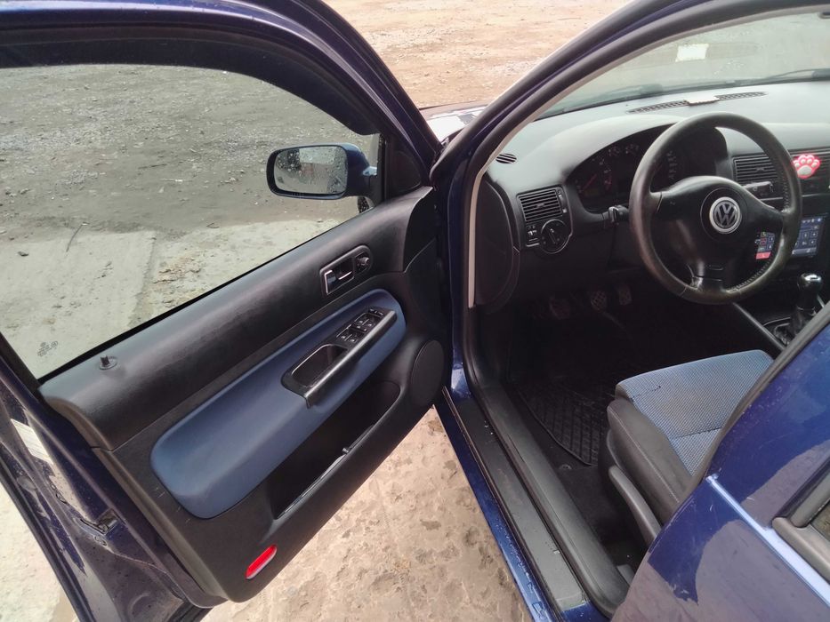 Volkswagen Golf IV