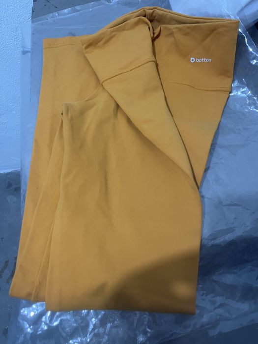 Leguin Button Size M426430864745441281
