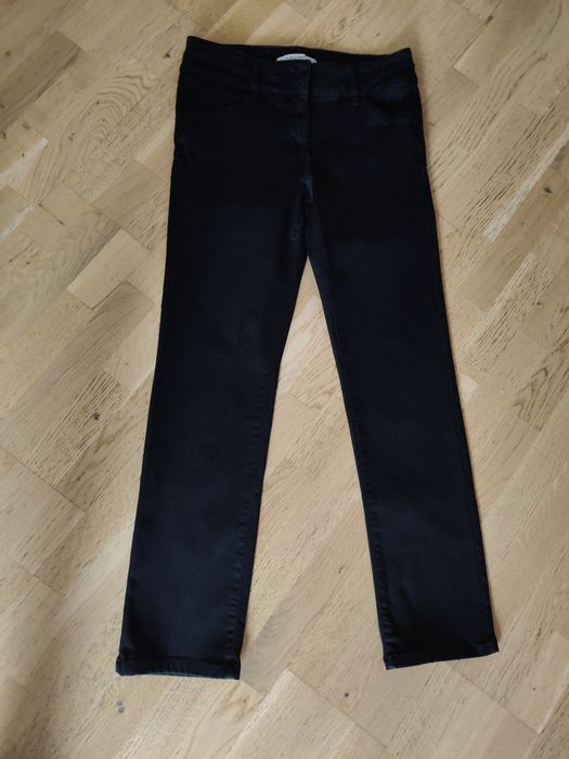 Czarne jeansy regular