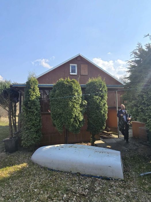 Działka z linią brzegowa