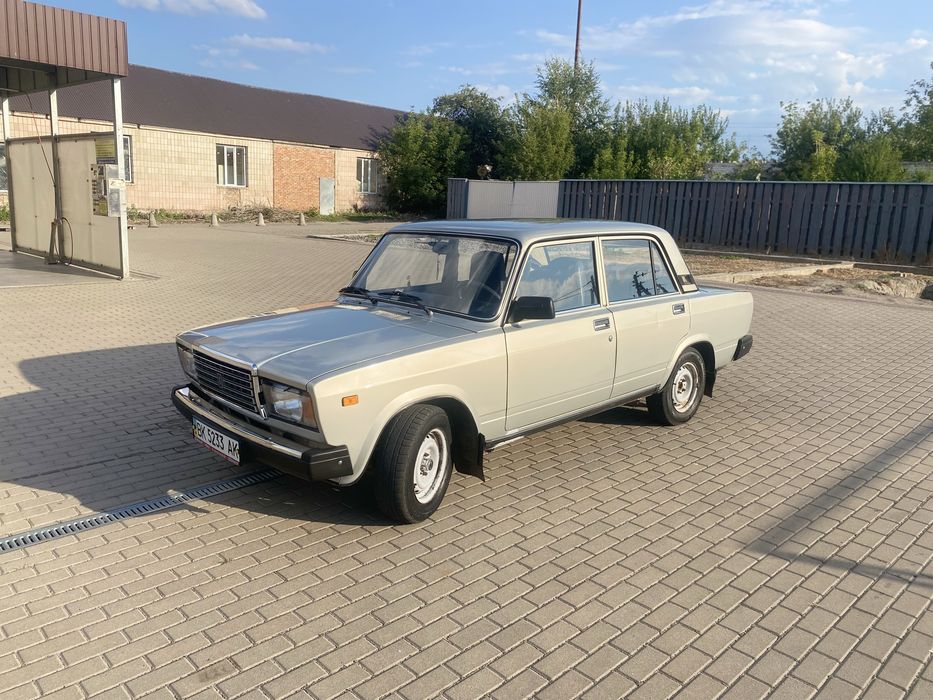 Автомобіль ВАЗ 2107