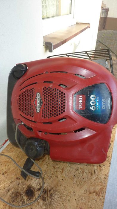 Silnik spalinowy do kosiarki Toro 600 Series GTS Briggs & Stratton.