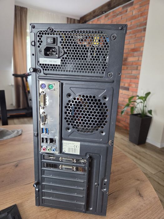 Sprzedam komputer i5 win10 GTX