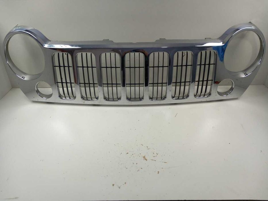 Jeep Cherokee Liberty Kj Lift Atrapa Grill 5Jj85Trma