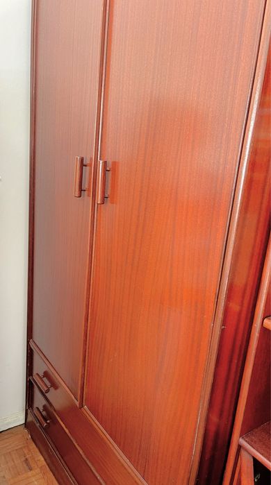 Dou Roupeiro com gavetas