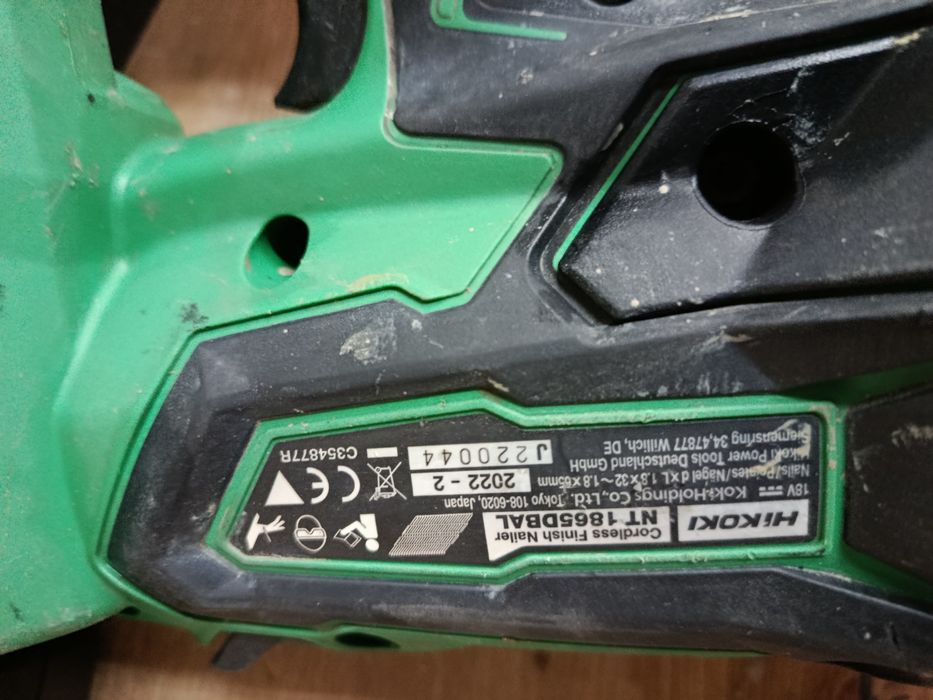 Sprzedam gwoździarke hikoki