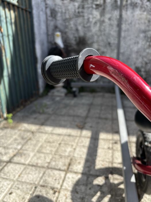 Bicicleta aprendizagem Chicco Red-Bullet.