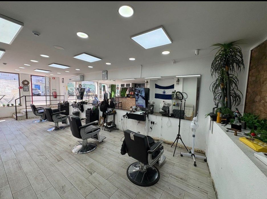 Trespasse barbearia totalmente equipada