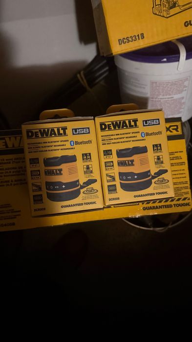 Dewalt Coluna de Som