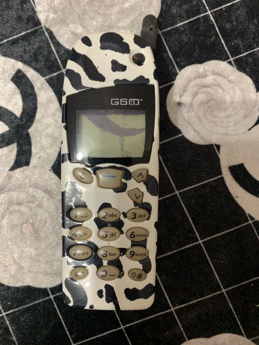 Мобільний телефон Nokia 5130. Виготовлено в Німеччині.