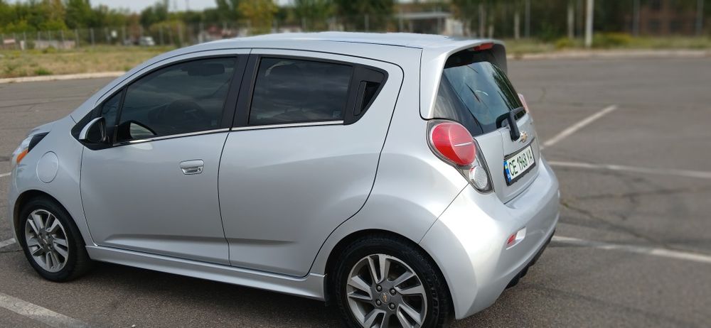 Шевроле spark EV 2016року