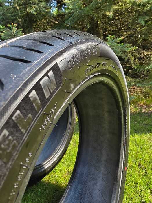 Opony Michelin 235/45 R20 100 H XL