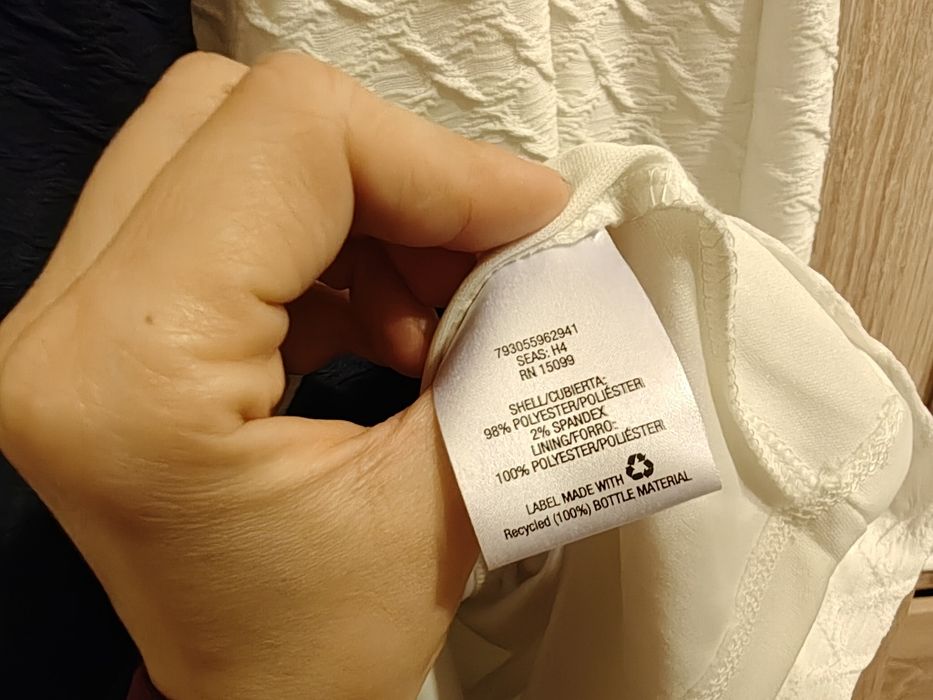 Biało granatowa sukienka damska na ramiączkach