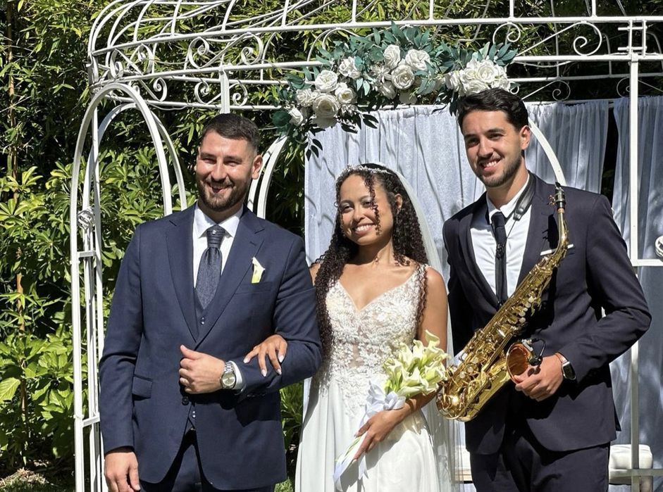 Saxofonista de casamentos eventos e festas