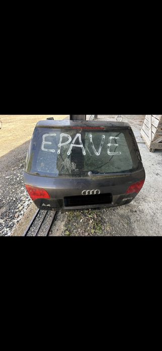 Tampa da mala Audi a4 b7 avant
