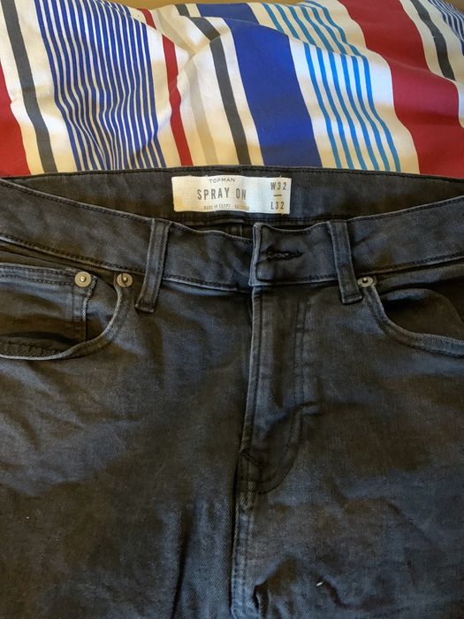 Boas pecas de roupa e usado uma vez