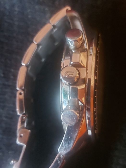 Продам часы casio