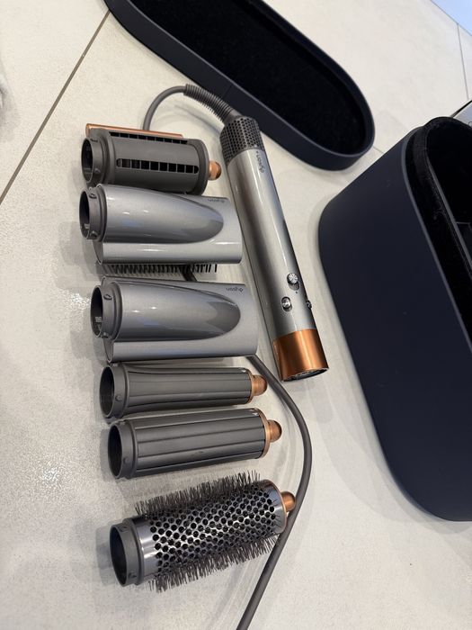 Dyson стайлер стан нового