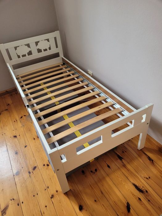 Łóżeczko dziecięce IKEA + materac + szuflady + pościel - stan idealny