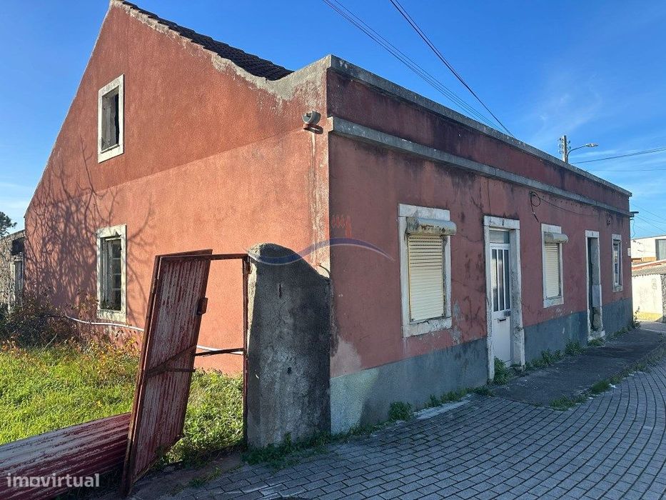 Casa Antiga + Terreno - Vieira de Leiria