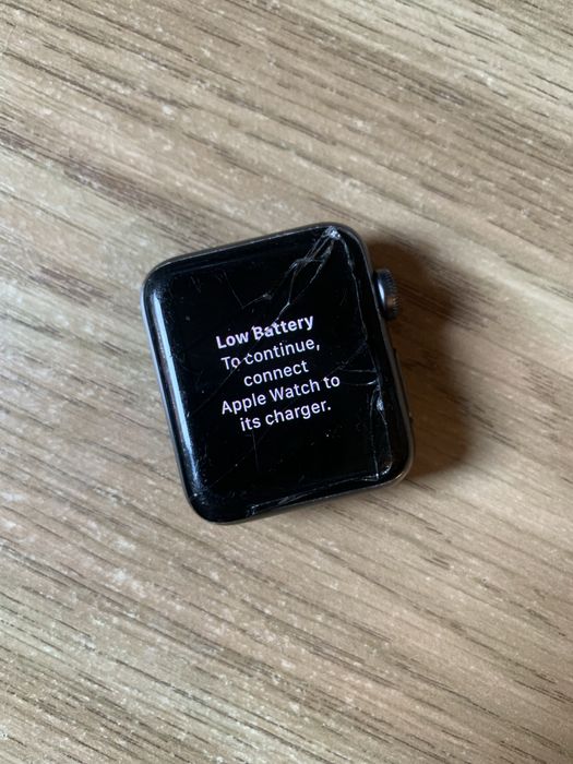 Продам apple watch 3 38mm icloud lock