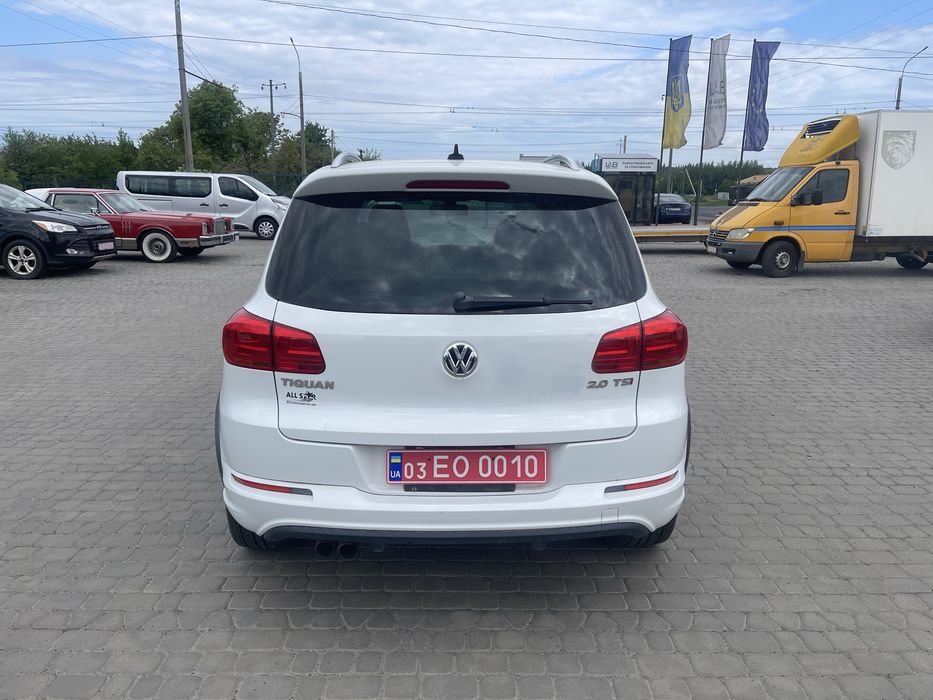 Volkswagen Tiguan 2015 р.в.  R-Line