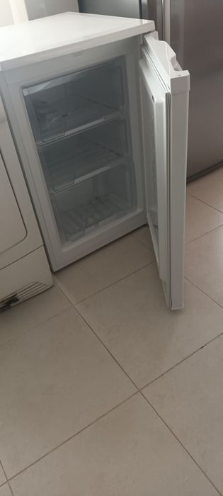 Arca vertical Electronia