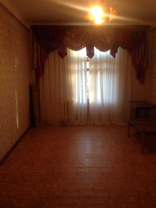 3-х кімн. Центр міста! Частково меблі. Холодильник.Можна з тваринкою.