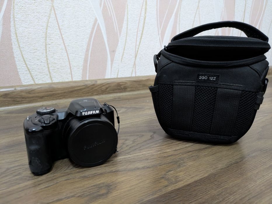 Фотоапарат Fujifilm Finepix s8600 ОТЛИЧНЫЙ комплект!