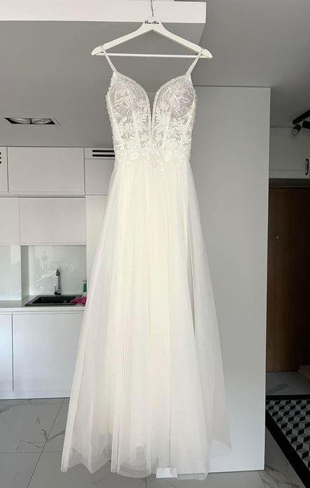 Suknia ślubna litera A