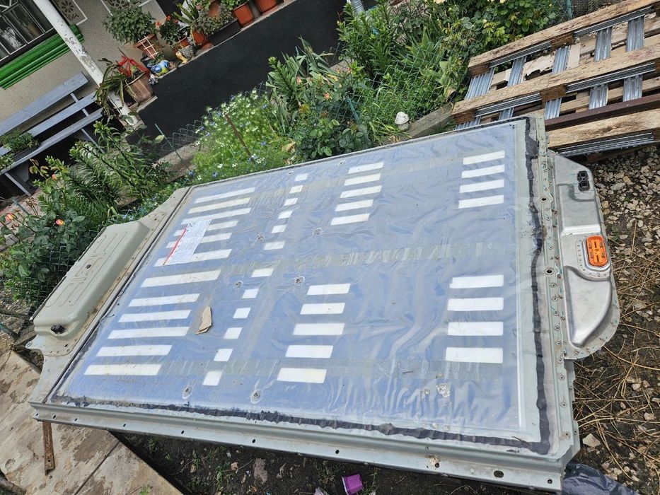 Тягова батерея Тесло 75 кв.