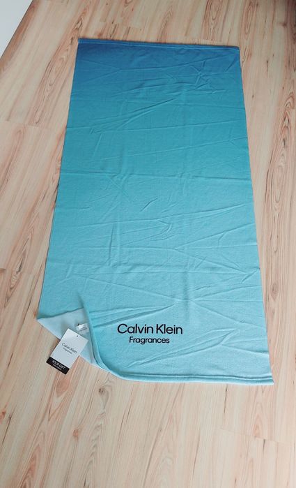 Ręcznik Calvin Klein niebieski ombre